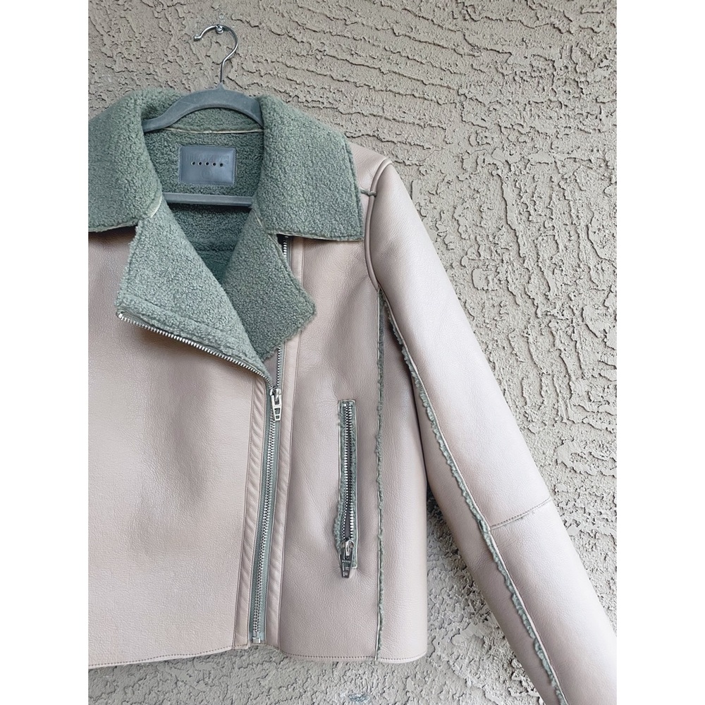 BLANK NYC NWOT Blush Pale Pink Sherpa Bonded Faux Leather Biker Moto Jacket - Picture 6 of 9